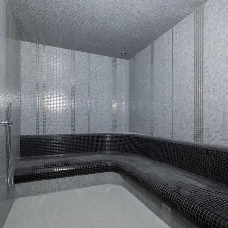 Amber Dunes - By Rentmonkey *