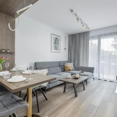 Amber Dunes - By Rentmonkey 포고르젤리차