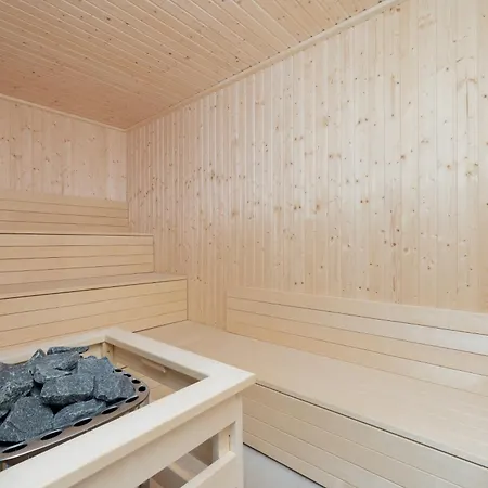 Amber Dunes - By Rentmonkey * 포고르젤리차