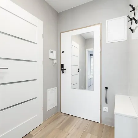 Amber Dunes - By Rentmonkey