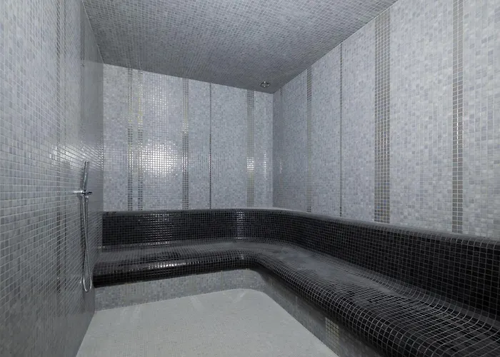 Amber Dunes - By Rentmonkey *