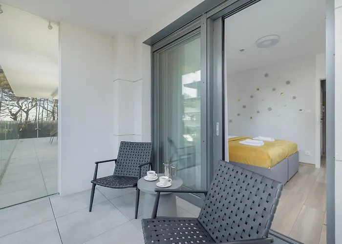 アパート Amber Dunes - By Rentmonkey ポゴジェリツァ