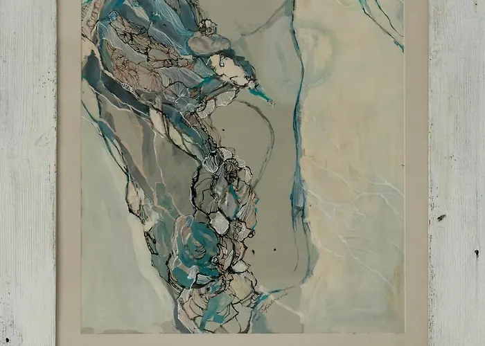 Amber Dunes - By Rentmonkey