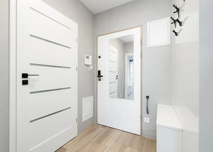 Amber Dunes - By Rentmonkey